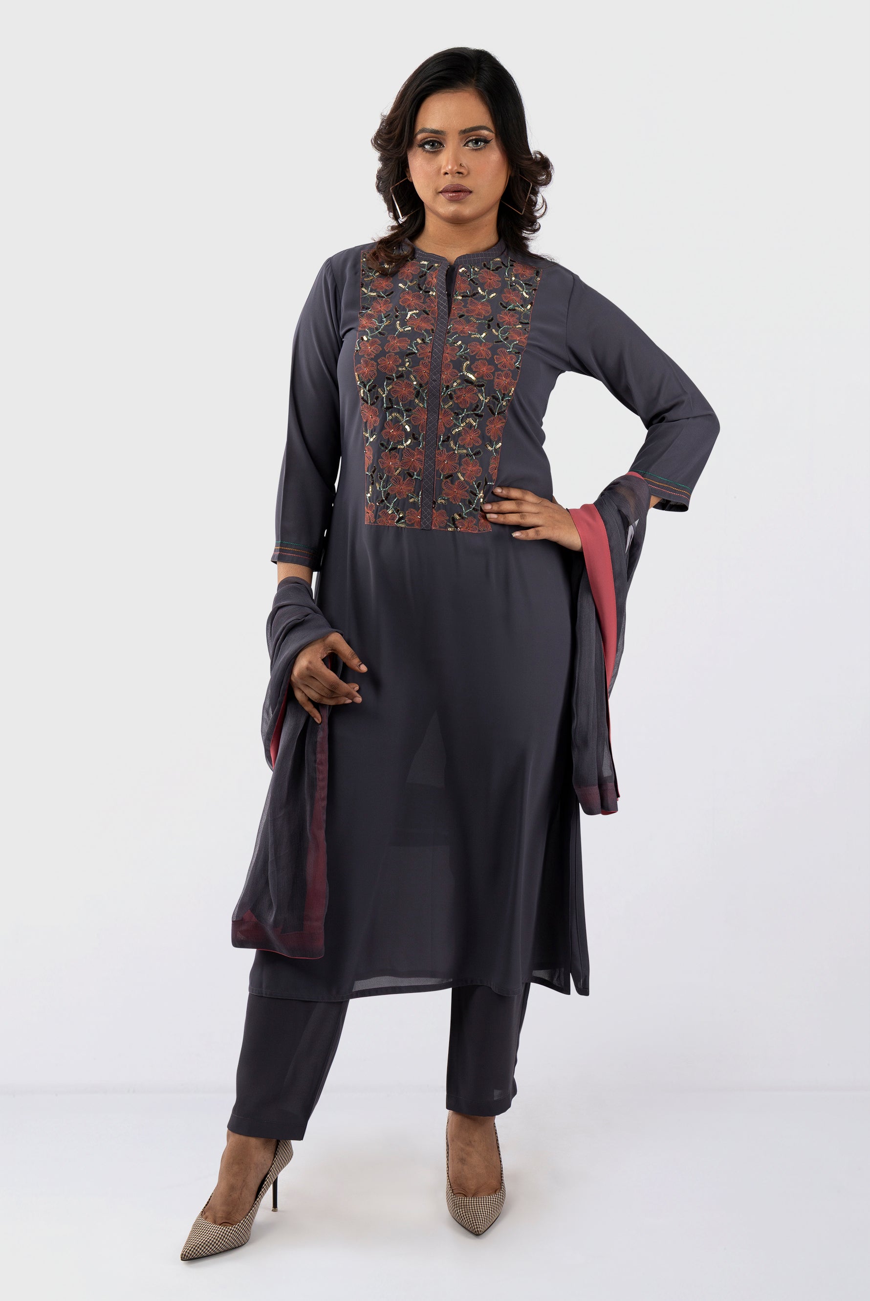 Women's salwar kameez dupatta