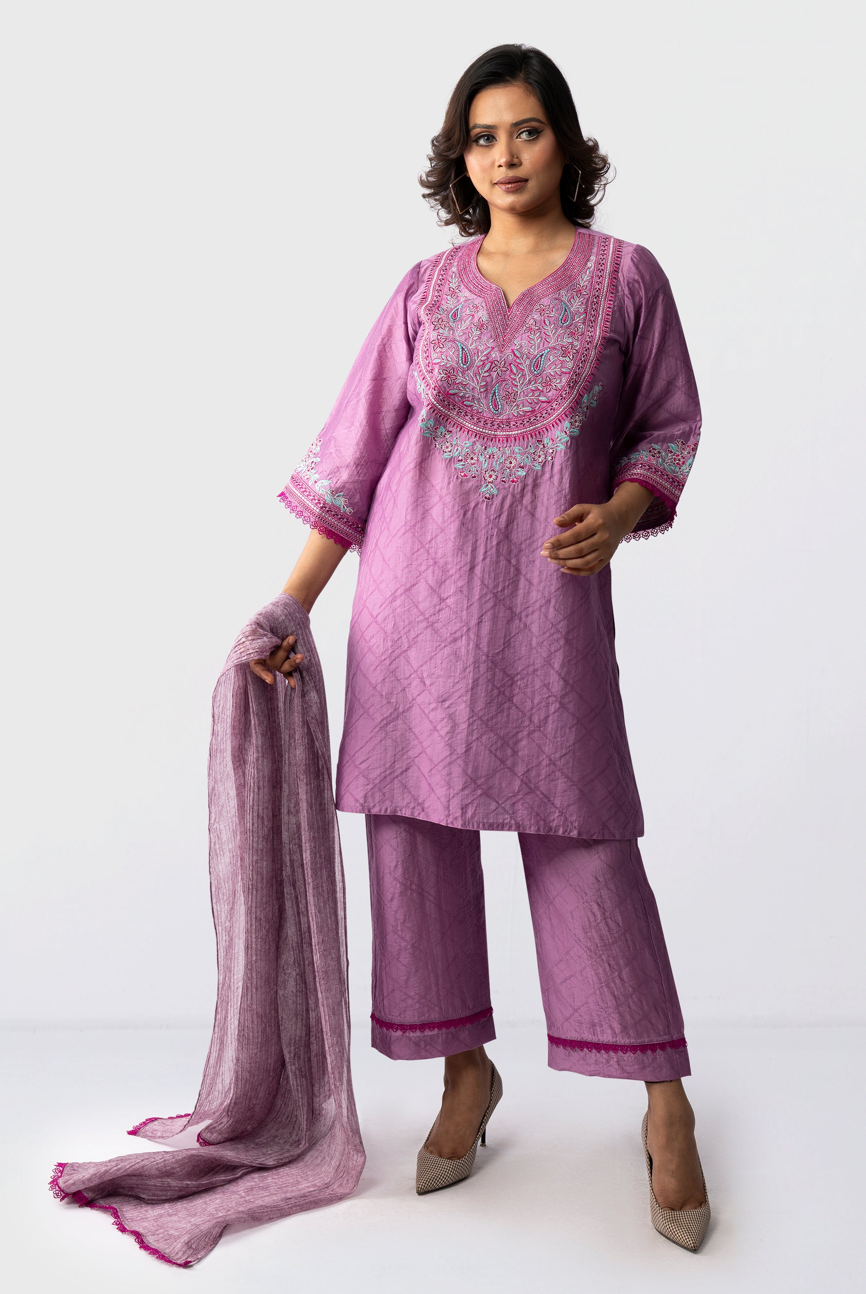 Women's salwar kameez dupatta
