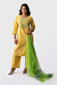 Women's salwar kameez dupatta