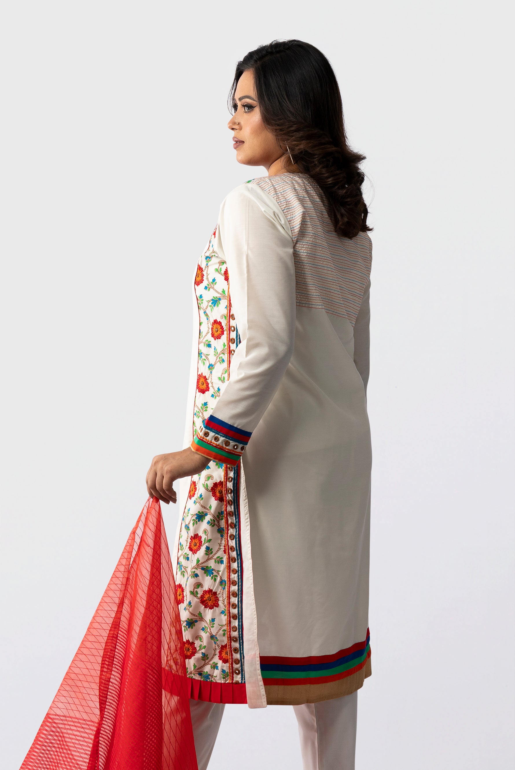 Women's salwar kameez dupatta