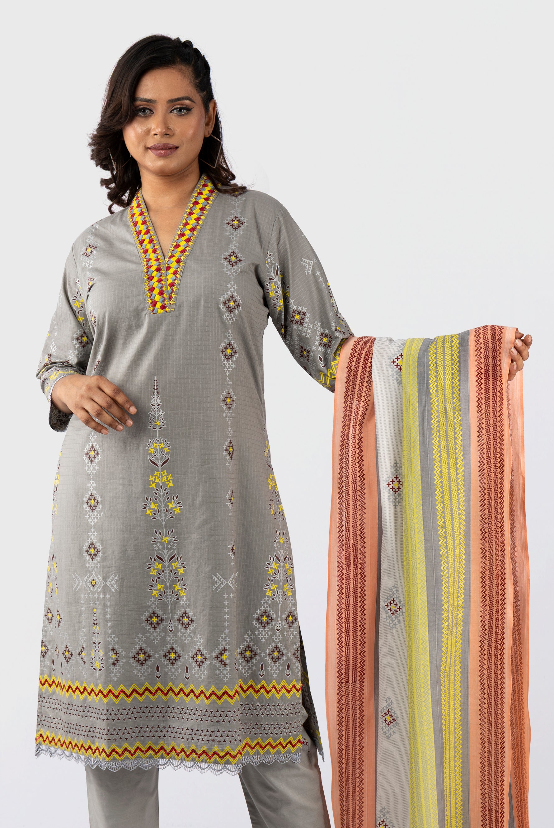 Women's salwar kameez dupatta