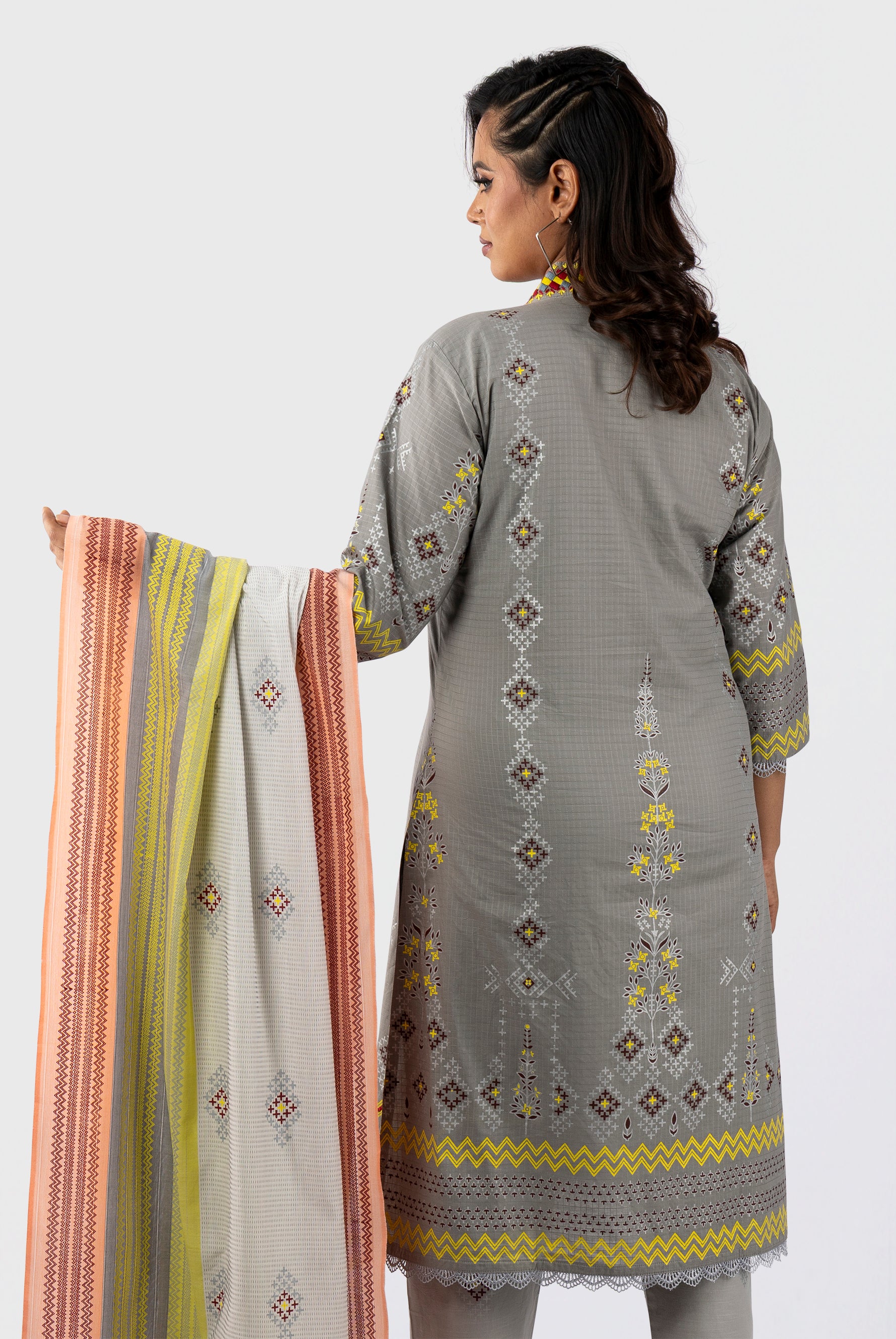 Women's salwar kameez dupatta
